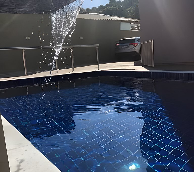 Apto com Piscina à 500m da orla de Taperapuan, 2 quartos